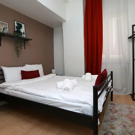 Central Apartment With Golden Horn View In Beyoglu Appartement Istambul
