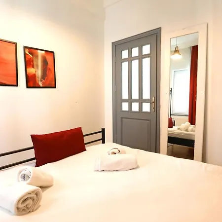 Central Apartment With Golden Horn View In Beyoglu